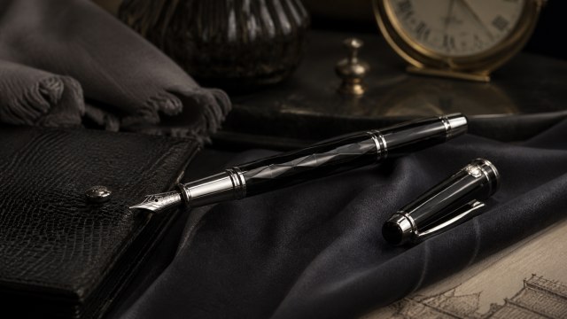 Montblanc Bohème: compact elegance and retractable nib